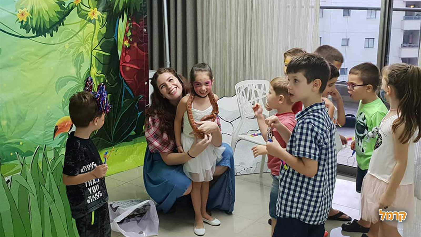 מופע חיות עם מיטול - 073-7813493