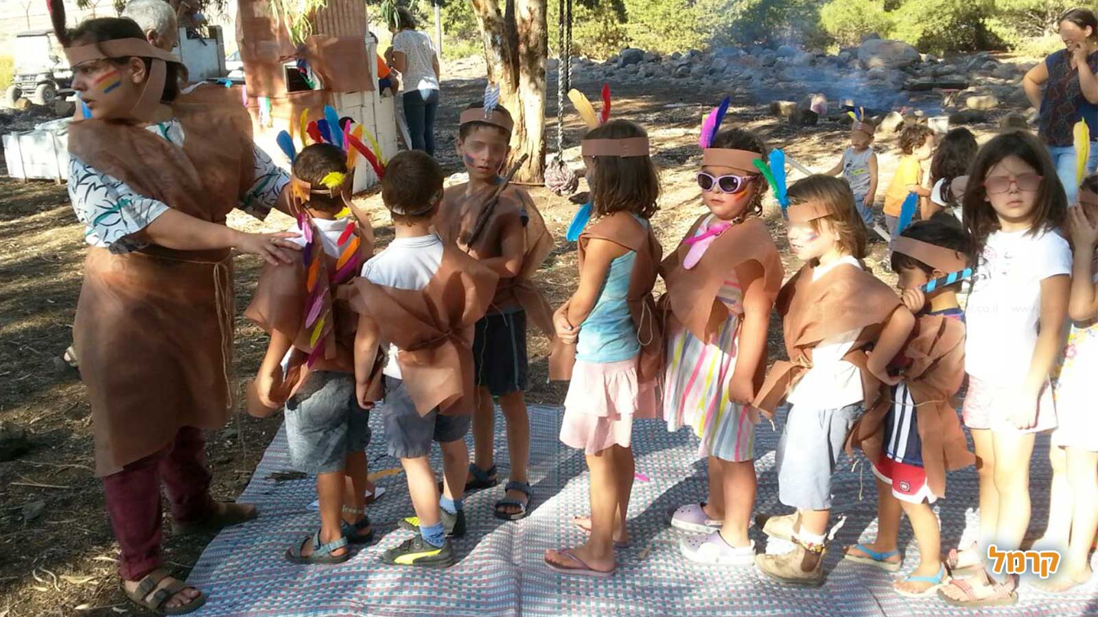 חגיגת ג'אגלינג ולהטוטים מדליקה - 073-7025728