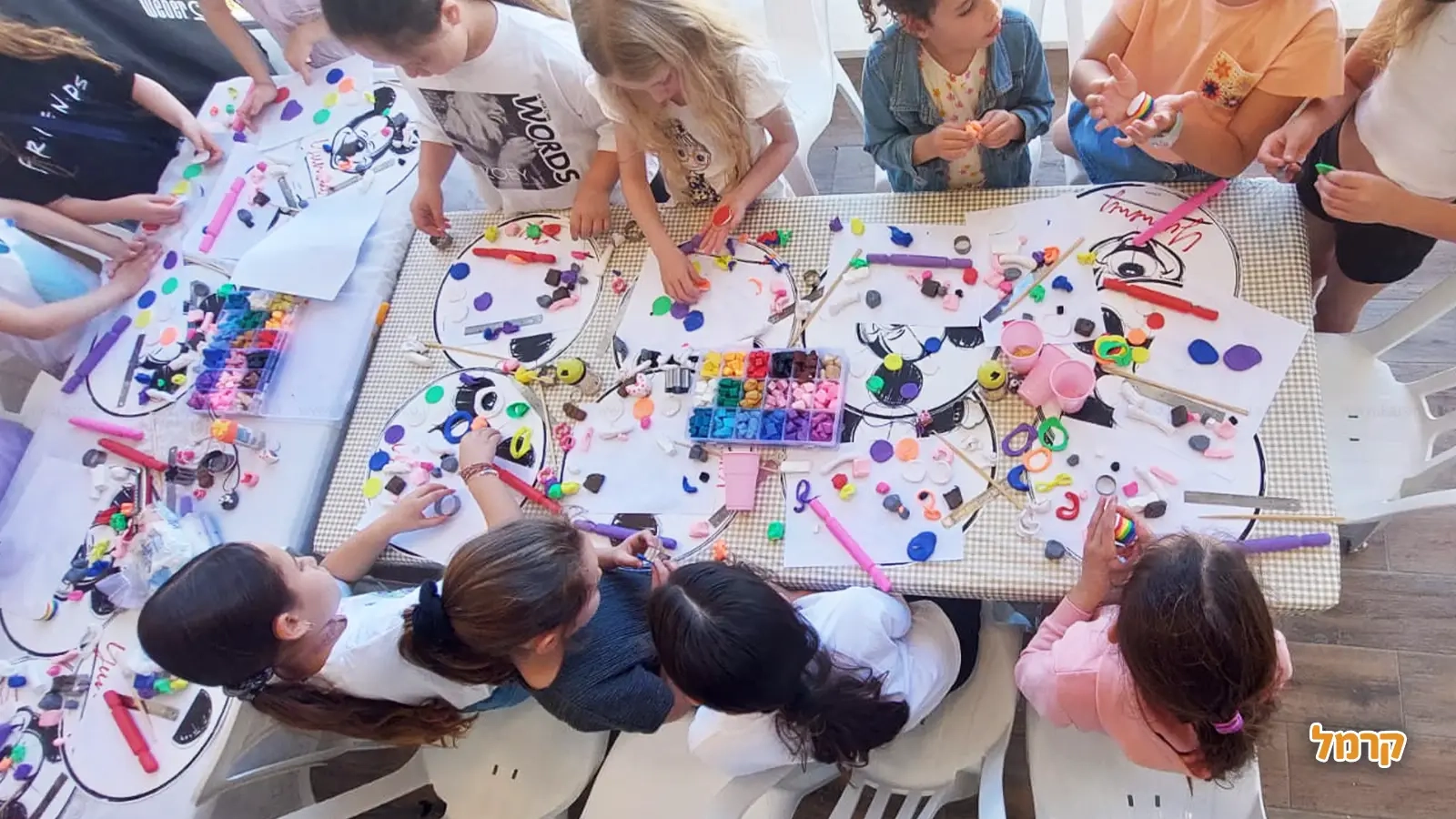 מטי סדנאות צבעוניות - 073-7026627