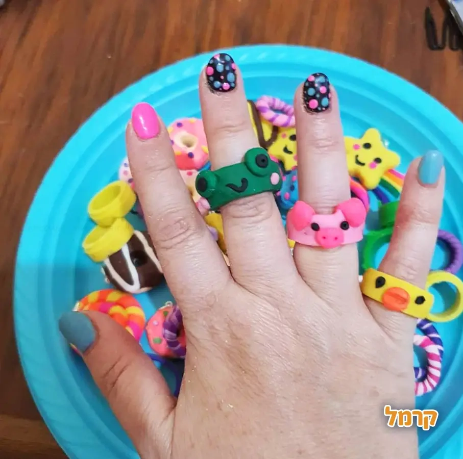 מטי סדנאות צבעוניות - 073-7026627