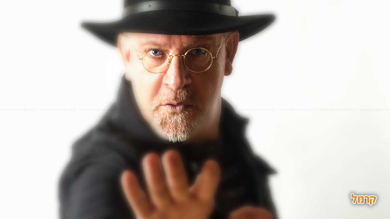 קליוסטרו קוסם למסיבת רווקות - 073-7026391