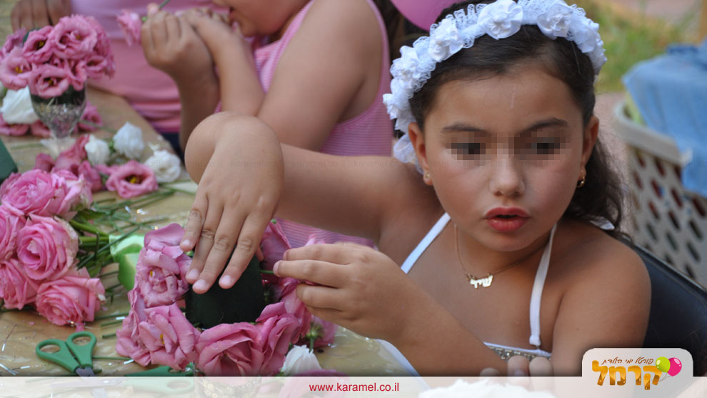 שמח בפרח - יום הולדת מלא פרחים - 073-7828088