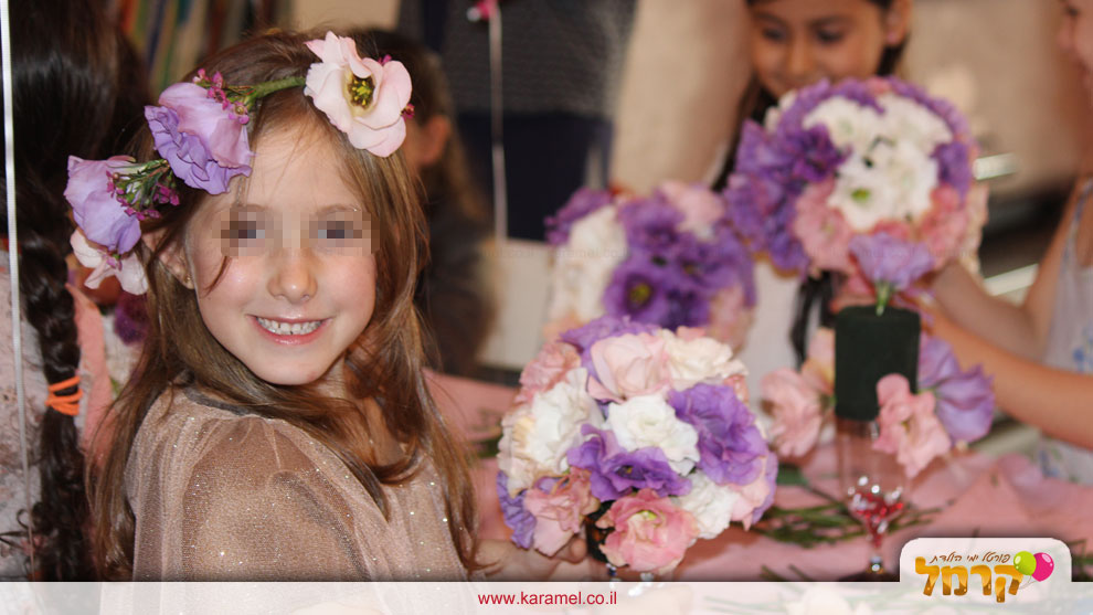 שמח בפרח - יום הולדת מלא פרחים - 073-7828088