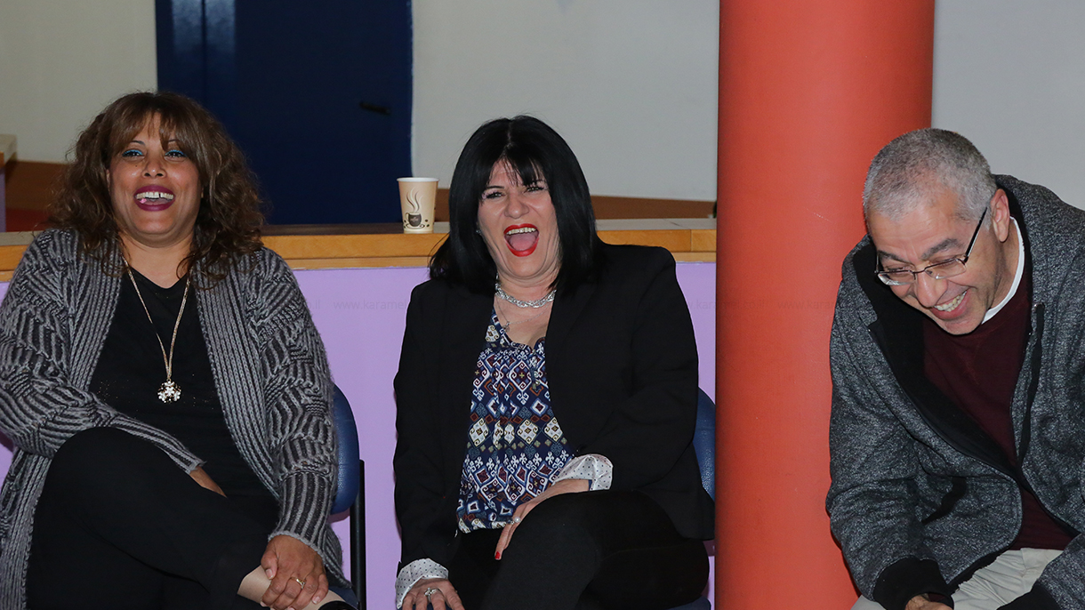 להיקרע מצחוק עם עדי רוזן - 073-7585032